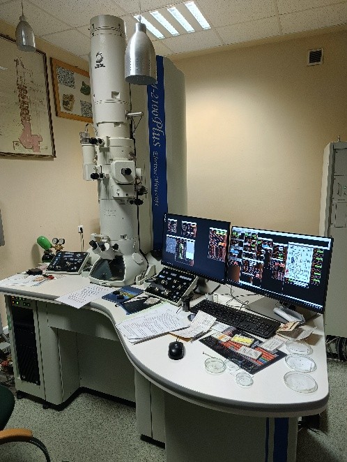 transmisyjny_mikroskop_elektronowy_jem-2100plus_tem_1.jpg