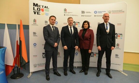 Inauguracja projektu „MetalLove – Kochaj, Twórz, Przetwarzaj” wspólna inicjatywa uczelni technicznych