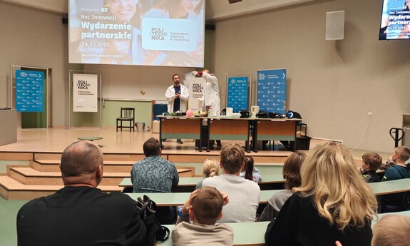 Noc Innowacji 2025 - pokazy Fizyka wok&oacute;ł nas