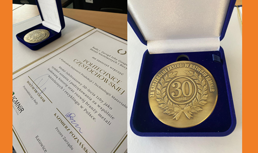 Wydział Inżynierii Produkcji i Technologii Materiałów uhonorowany Medalem Jubileuszowym 30-lecia Izby Gospodarczej Metali Nieżelaznych i Recyklingu