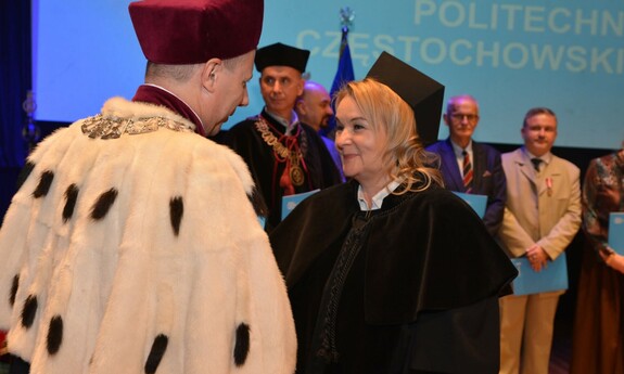 Uroczysta ceremonia wręczenia nagr&oacute;d i odznaczeń na Politechnice Częstochowskiej