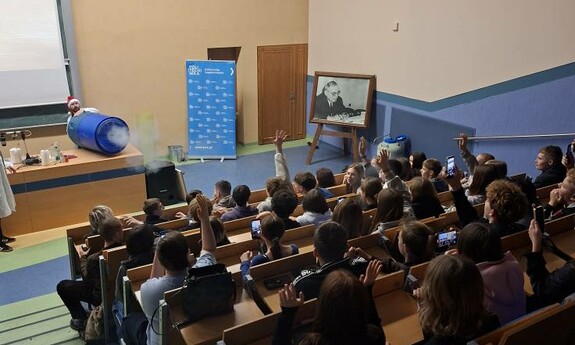 Grudzień 2025 z WIP-em - pod hasłem eksperyment&oacute;w, wyjazd&oacute;w i mikołajkowej nauki