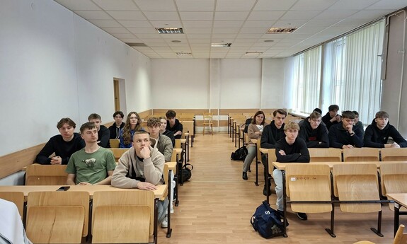 Grudzień 2025 z WIP-em - pod hasłem eksperyment&oacute;w, wyjazd&oacute;w i mikołajkowej nauki