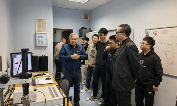 Wizytacja laboratorium Katedry Inżynierii Materiałowej