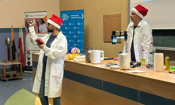 Grudzień 2025 z WIP-em - pod hasłem eksperyment&oacute;w, wyjazd&oacute;w i mikołajkowej nauki