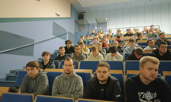 Uczestnicy seminarium i warsztatów szkoleniowych pt. Zaawansowane materiały i technologie stosowane w przemyśle ceramicznym i szklarskim