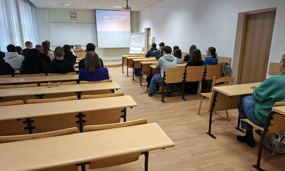 Grudzień 2025 z WIP-em - pod hasłem eksperyment&oacute;w, wyjazd&oacute;w i mikołajkowej nauki